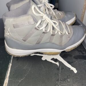 Air Jordan 11 Cool Grey Retro Basketball Sneakers